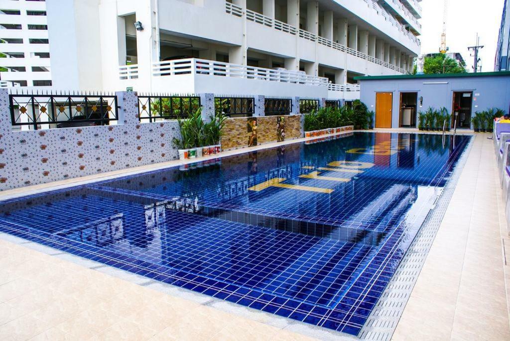 Trio Gems Condo Pattaya, Thailand Джомтьен Экстерьер фото