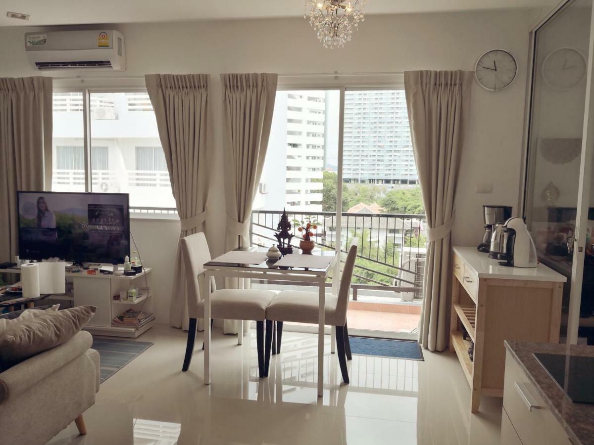 Trio Gems Condo Pattaya, Thailand Джомтьен Экстерьер фото